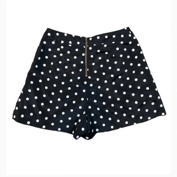 XXI FOREVER 21 BLACK & WHITE POLKA DOT SHORTS PLEATED WAIST POCKETS SIZE XSMALL - Picture 2 of 11